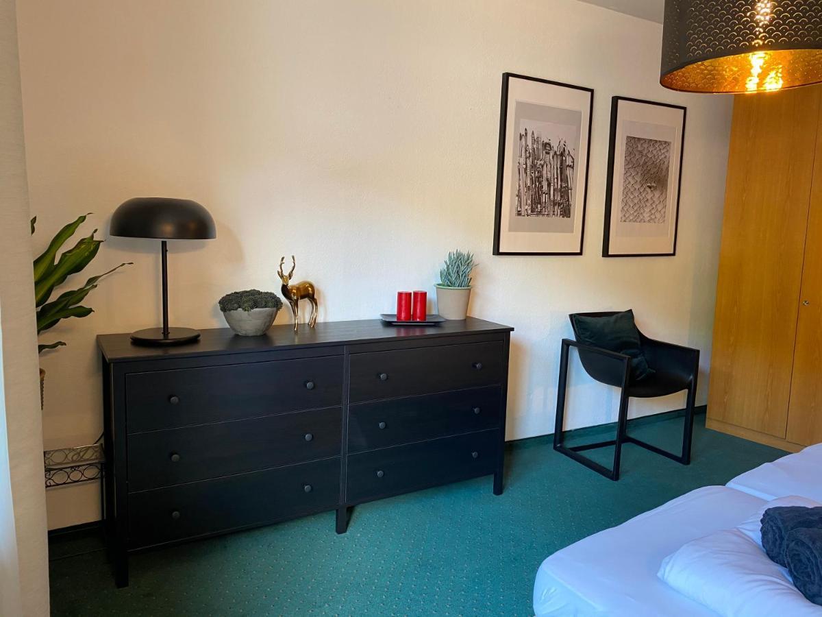 סן אנטון Cafe Schneider Appartments מראה חיצוני תמונה